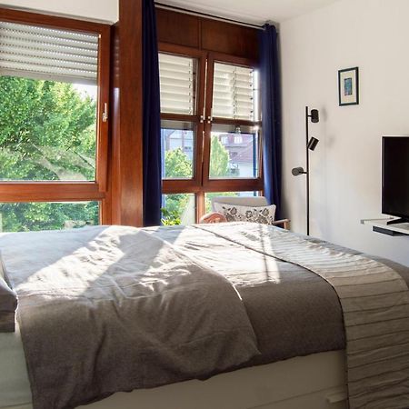 Zentrale Ruhige Wohnung Mit Parkplatz 파더본 외부 사진