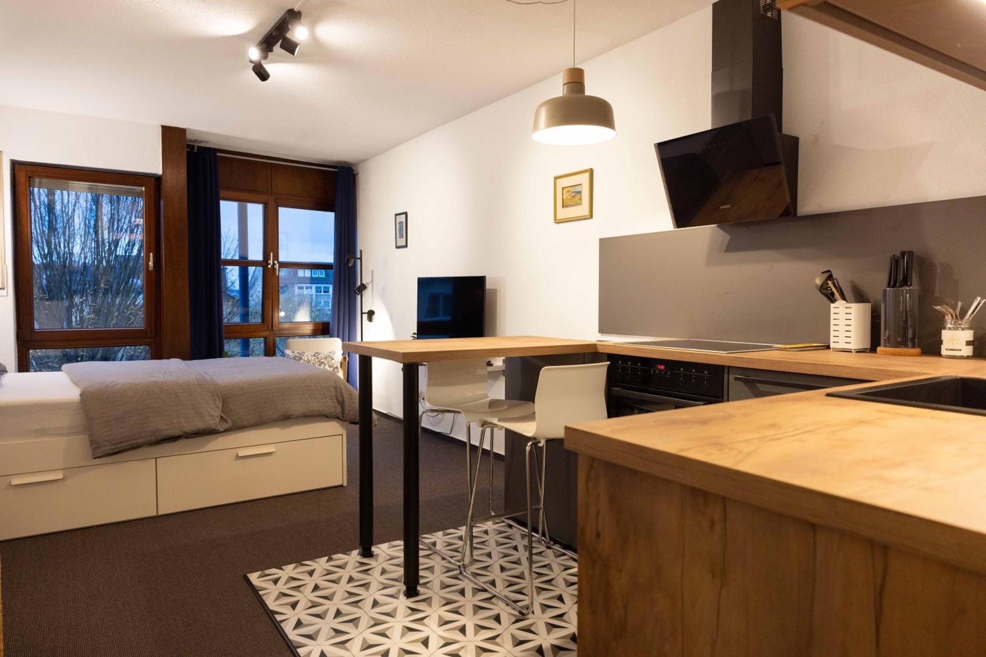 Zentrale Ruhige Wohnung Mit Parkplatz 파더본 외부 사진